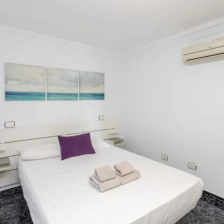 Lightbooking Playa De Amadores La Concha *