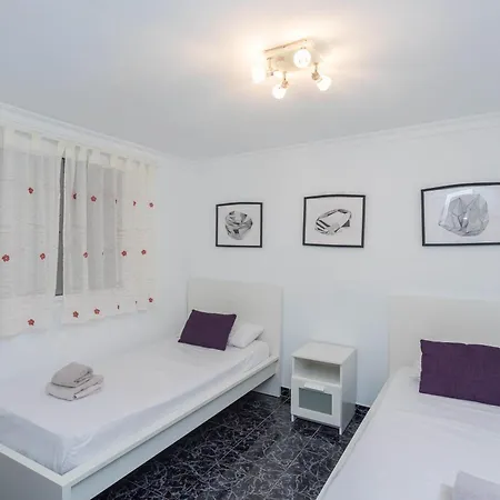 Lightbooking Playa De Amadores La Concha Apartment
